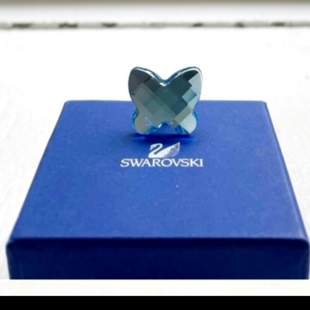 Swarovski Crystal Blue Butterfly Pin/Brooch With Box 3.1 X 2 Cm Stunning